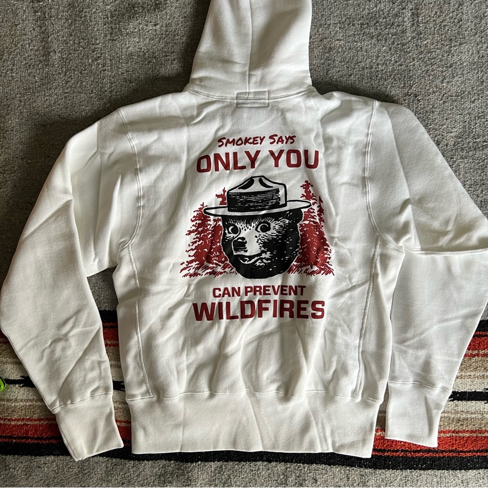 Filson Smokey Bear Sweatshirt - Picture 1 of 16